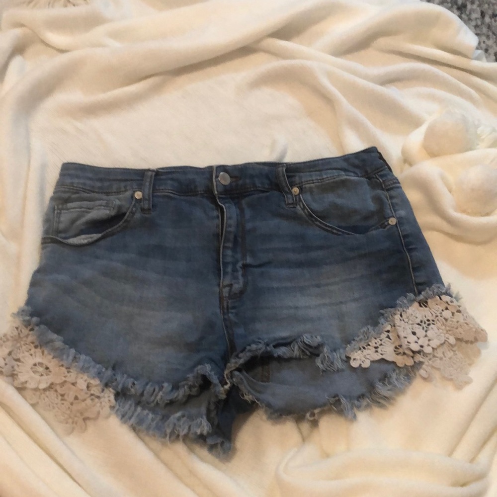 Denim shorts with lace